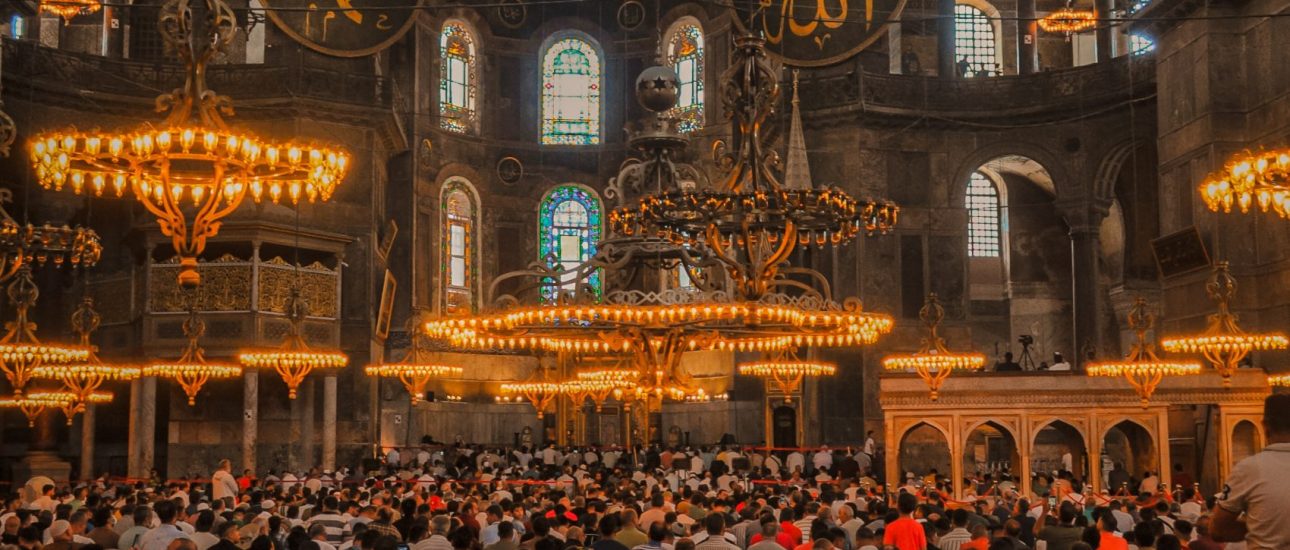 6449299401cedaf69cb67093_pexels-furkan-furkanuslu-12786355